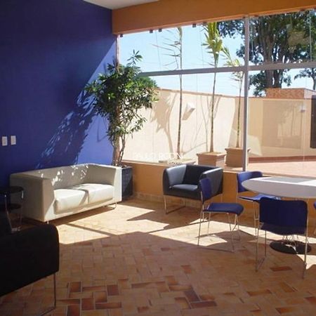 The Belluno Apartamento Completo E Aconchegante ฮิเบเราเปรโต ภายนอก รูปภาพ